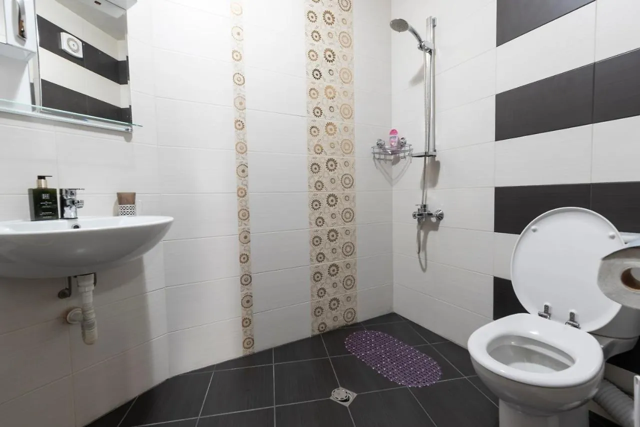 Azure Pretty Apartment Top Location Near Sea Garden Burgas City