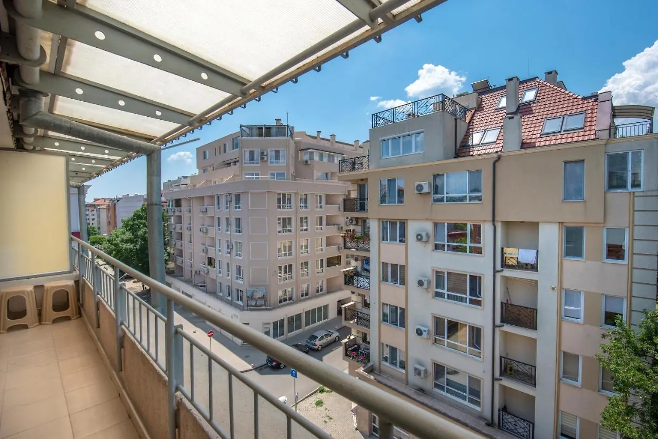 Azure Pretty Apartment Top Location Near Sea Garden Burgas City